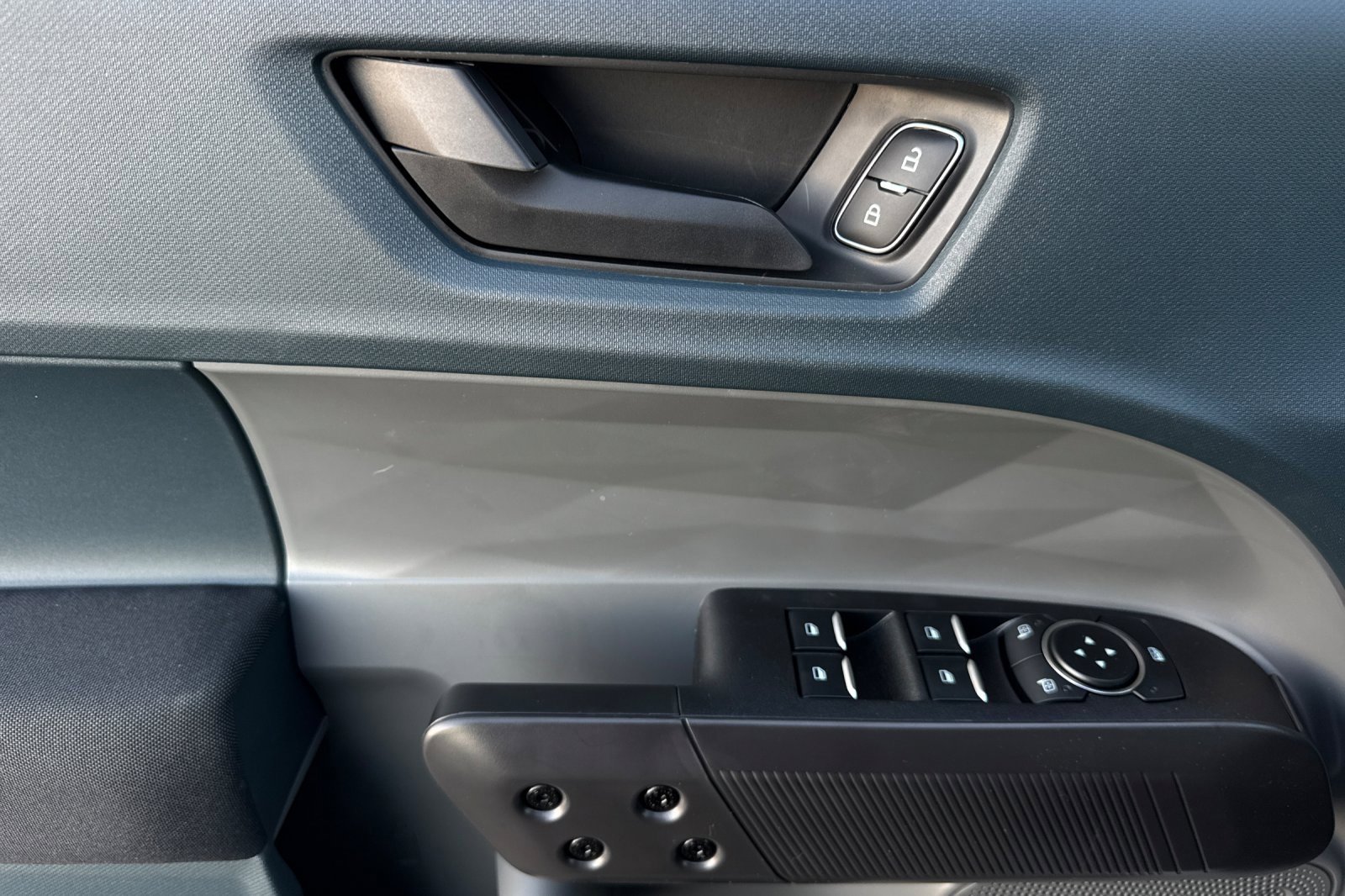 New 2026 Ford Maverick XL image 10