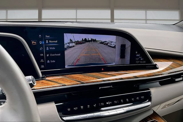 Used 2023 Cadillac Escalade Premium Luxury Platinum w/ LPO, Radiant Package AWD/4WD image 21