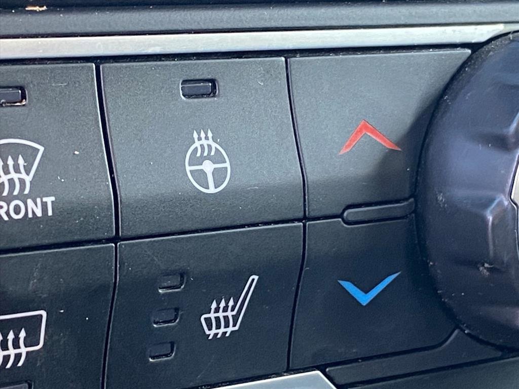 Used 2024 Jeep Wrangler Sahara image 16