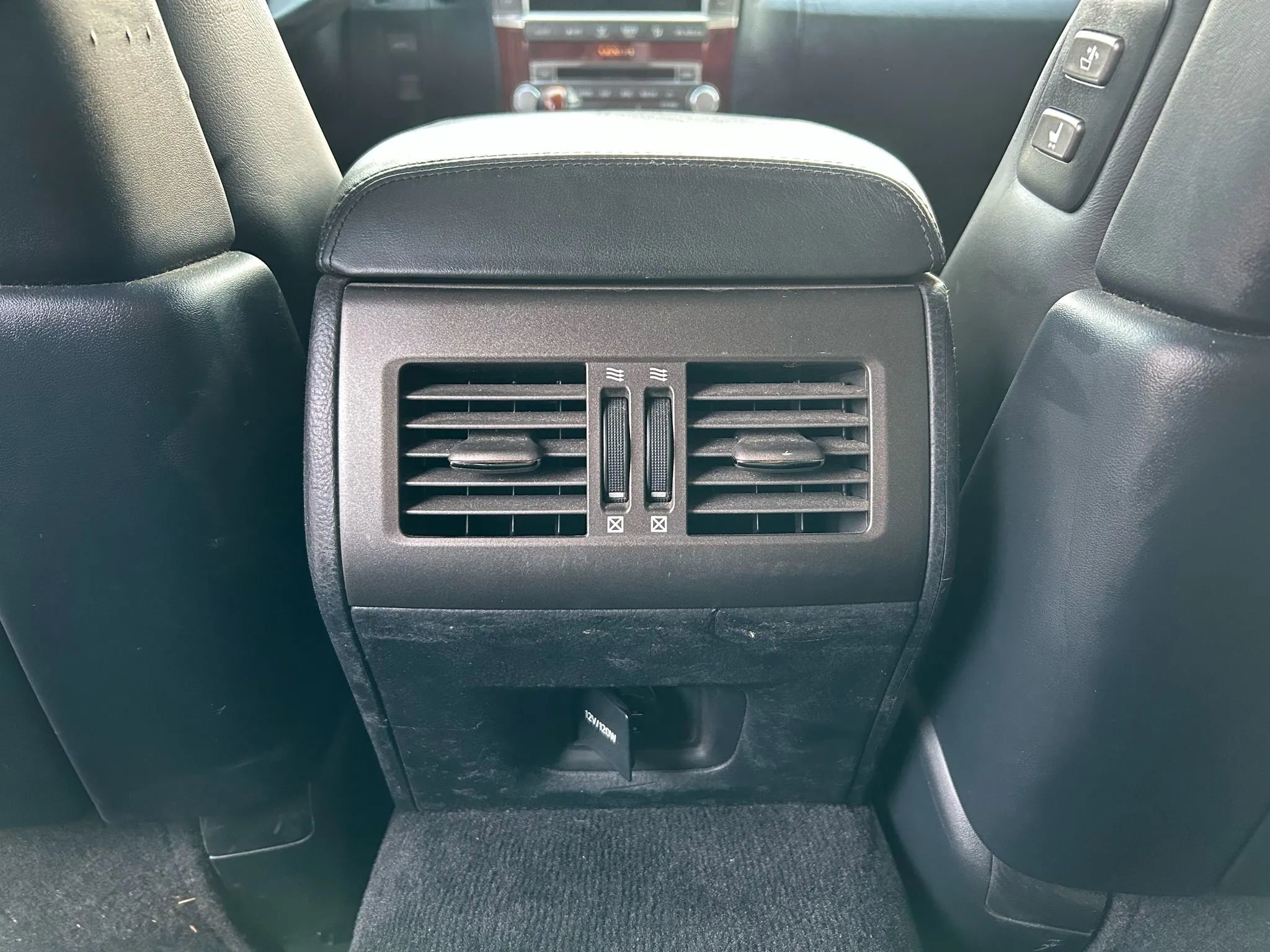 Used 2012 Lexus LS 460 w/ Luxury Value Edition image 21