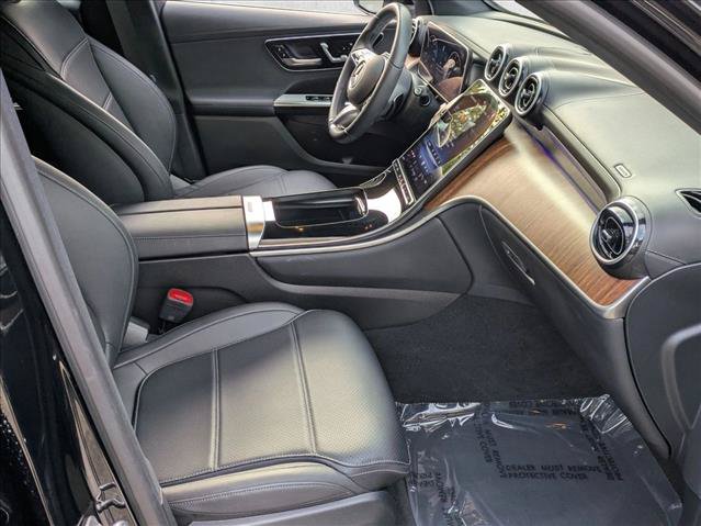 Used 2025 Mercedes-Benz GLC 300 4MATIC image 20