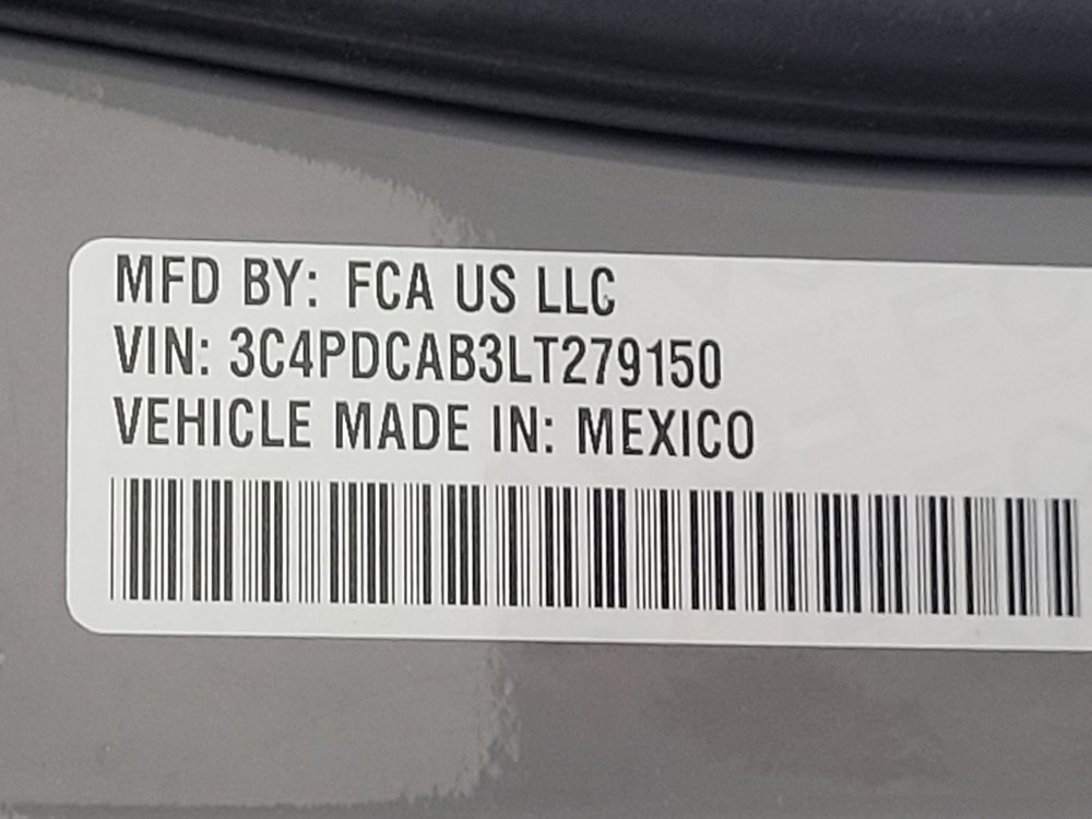 Used 2020 Dodge Journey SE image 33