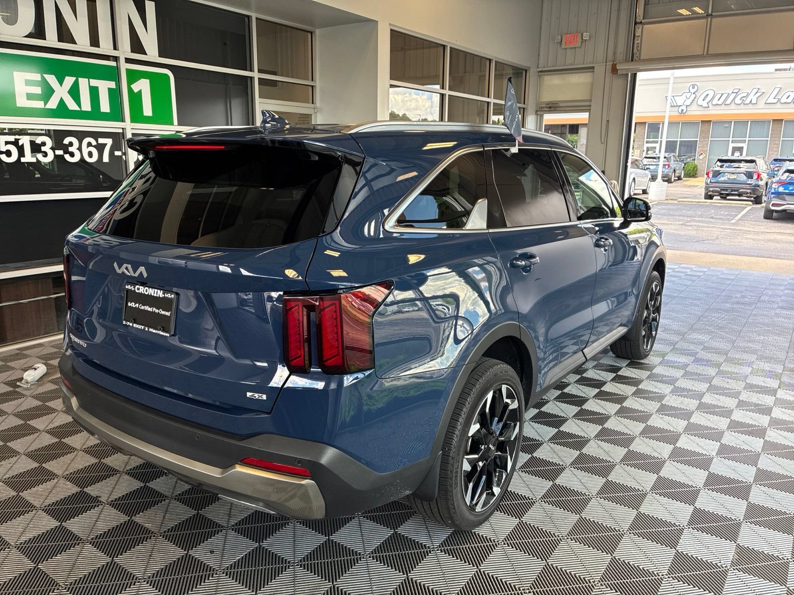 Used 2025 Kia Sorento X-Line EX AWD/4WD image 6