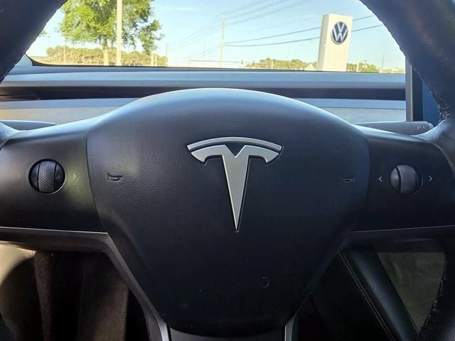 Used 2023 Tesla Model Y Long Range AWD/4WD image 12