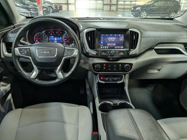 Used 2024 GMC Terrain SLE image 26