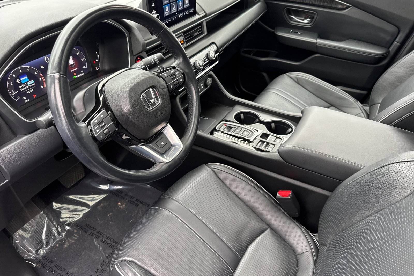 Used 2023 Honda Pilot Elite image 4