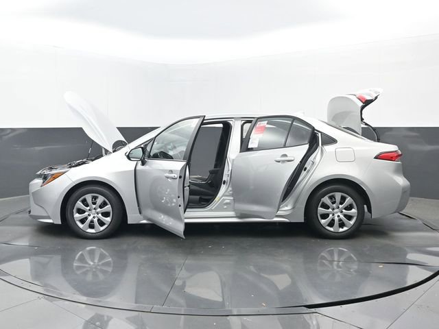 New 2026 Toyota Corolla LE FWD image 31