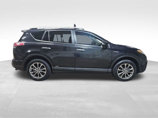 Used 2018 Toyota RAV4 Limited w/ Advanced Technology Package image 6