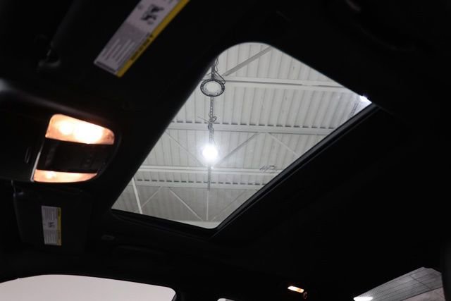 Used 2022 Dodge Charger Scat Pack RWD image 36
