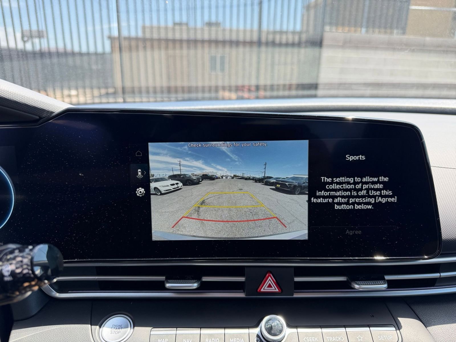 Used 2025 Hyundai Elantra Limited FWD image 24