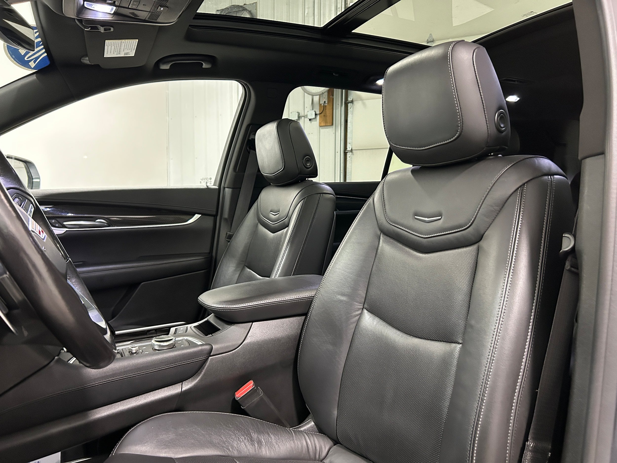 Used 2020 Cadillac XT6 Sport AWD/4WD image 26