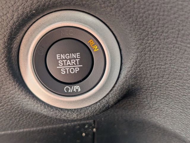 New 2026 Chrysler Pacifica Select image 21