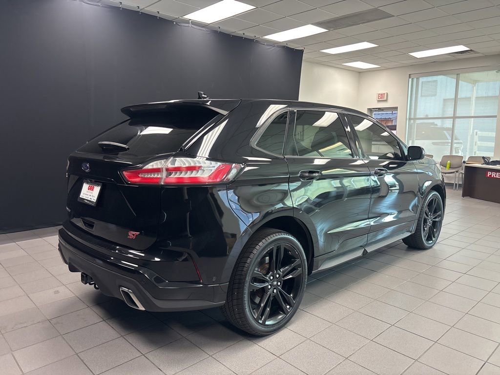 Used 2019 Ford Edge ST w/ Equipment Group 401A AWD/4WD image 3