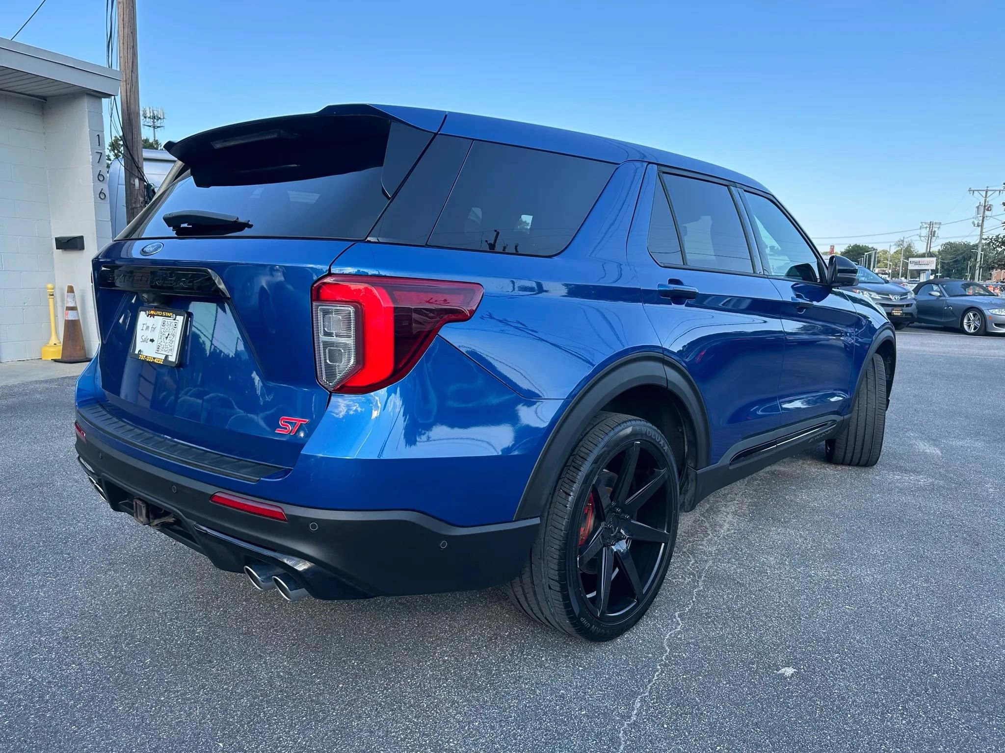 Used 2021 Ford Explorer ST w/ Equipment Group 401A image 3