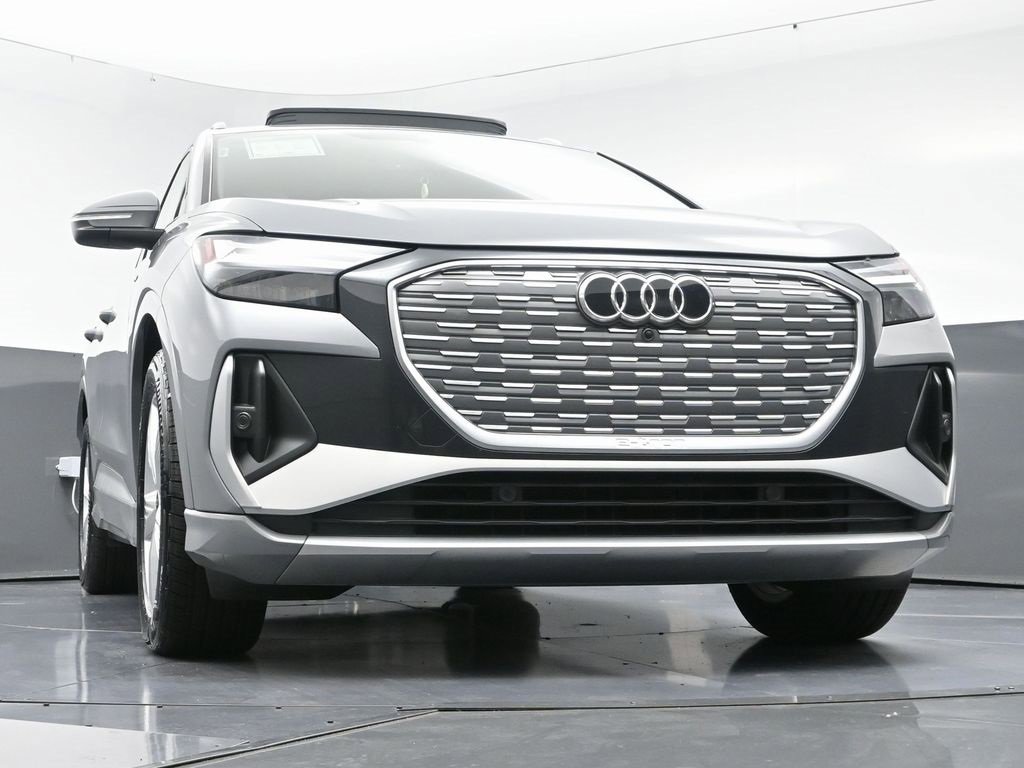 Used 2024 Audi Q4 e-tron Premium w/ Convenience Package image 50
