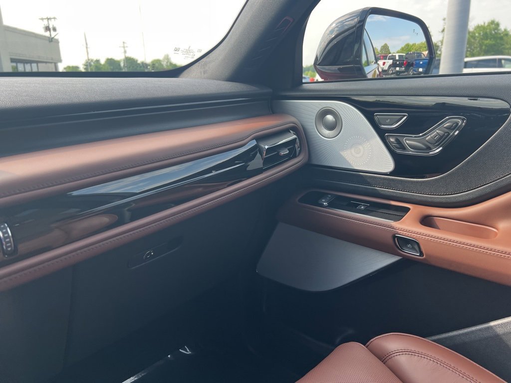 New 2025 Lincoln Aviator Reserve w/ Equipment Group 201A image 36