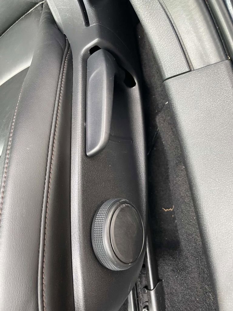 Used 2021 MAZDA MAZDA3 s image 29