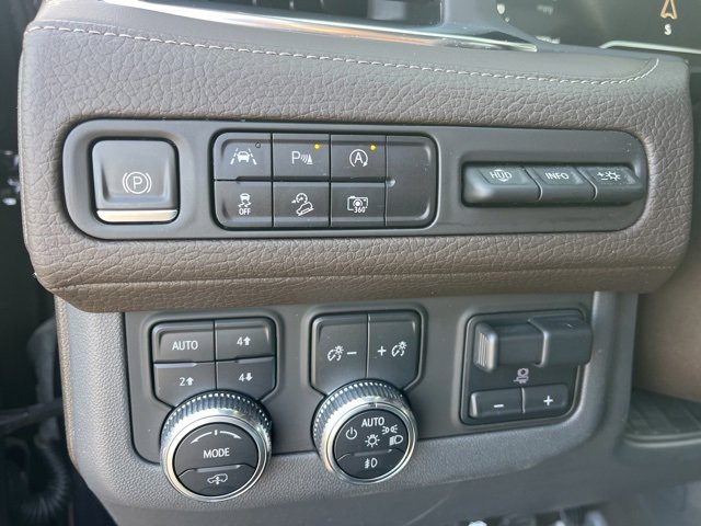 Used 2023 GMC Yukon XL Denali w/ Max Trailering Package image 24
