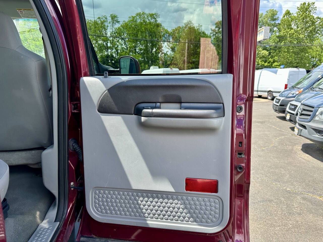 Used 2006 Ford F350 XL AWD/4WD image 15