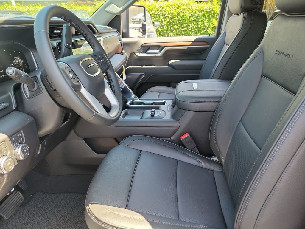 New 2026 GMC Sierra 2500 Denali w/ Denali Reserve Package AWD/4WD image 9