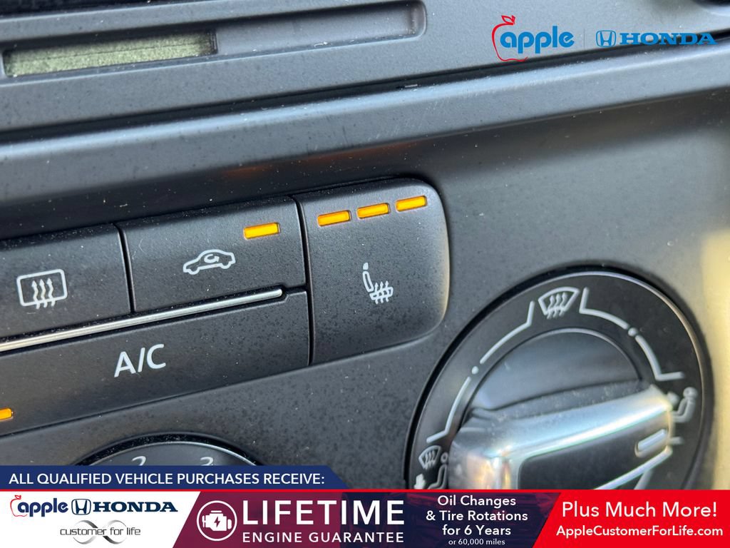 Used 2013 Volkswagen Jetta TDI FWD image 25