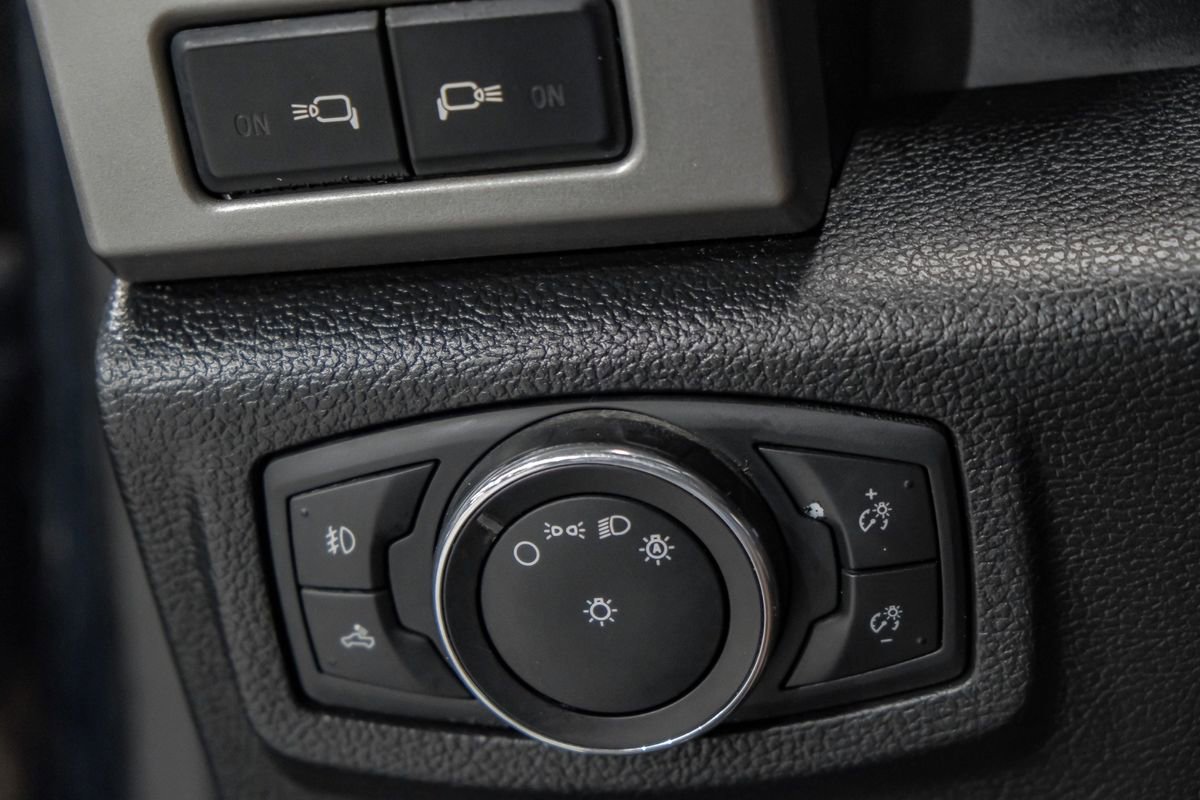 Used 2019 Ford F250 Lariat w/ Lariat Value Package image 29