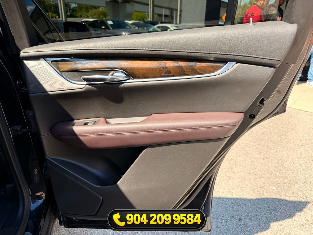 Used 2020 Cadillac XT6 Premium Luxury image 32