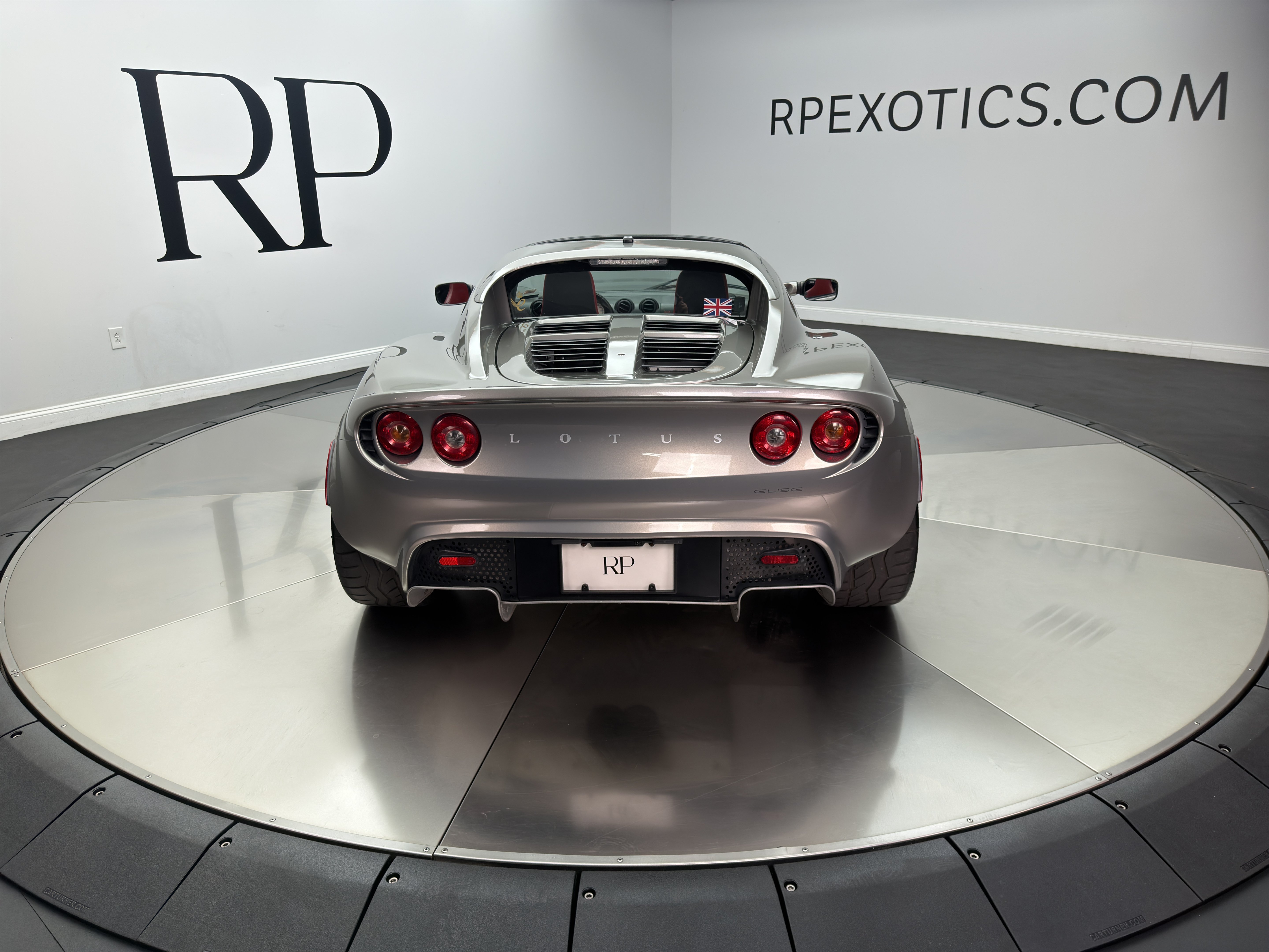 Used 2005 Lotus Elise RWD image 5
