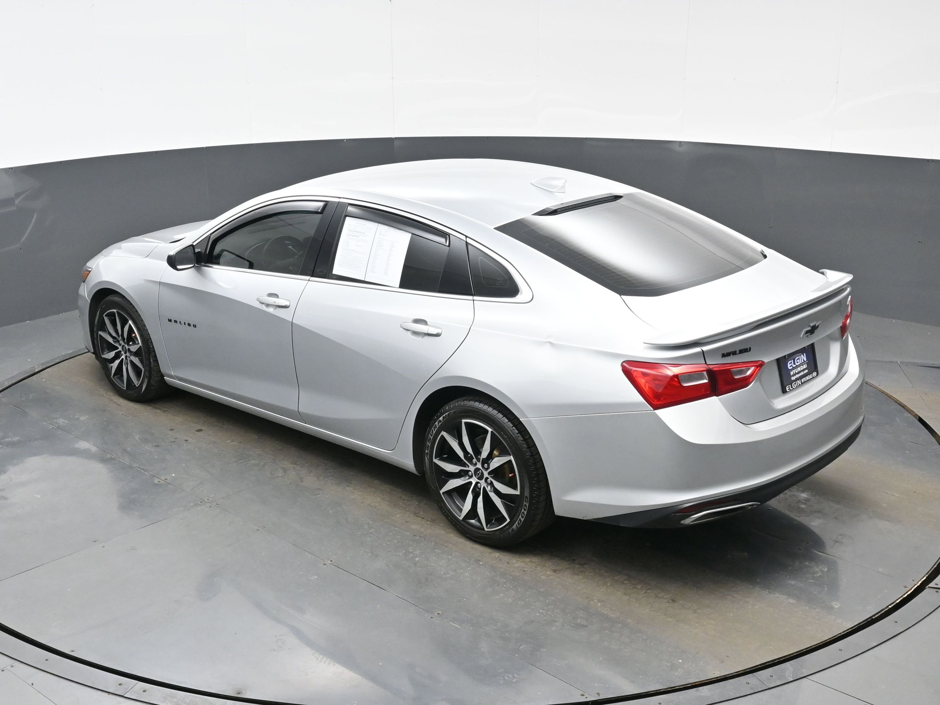 Used 2022 Chevrolet Malibu RS image 34