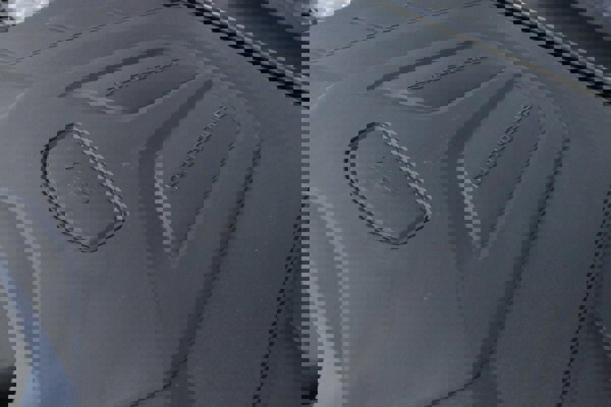 Used 2024 Porsche Cayenne AWD/4WD image 8