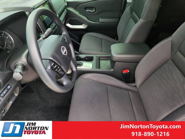 Used 2024 Nissan Frontier SV AWD/4WD image 13