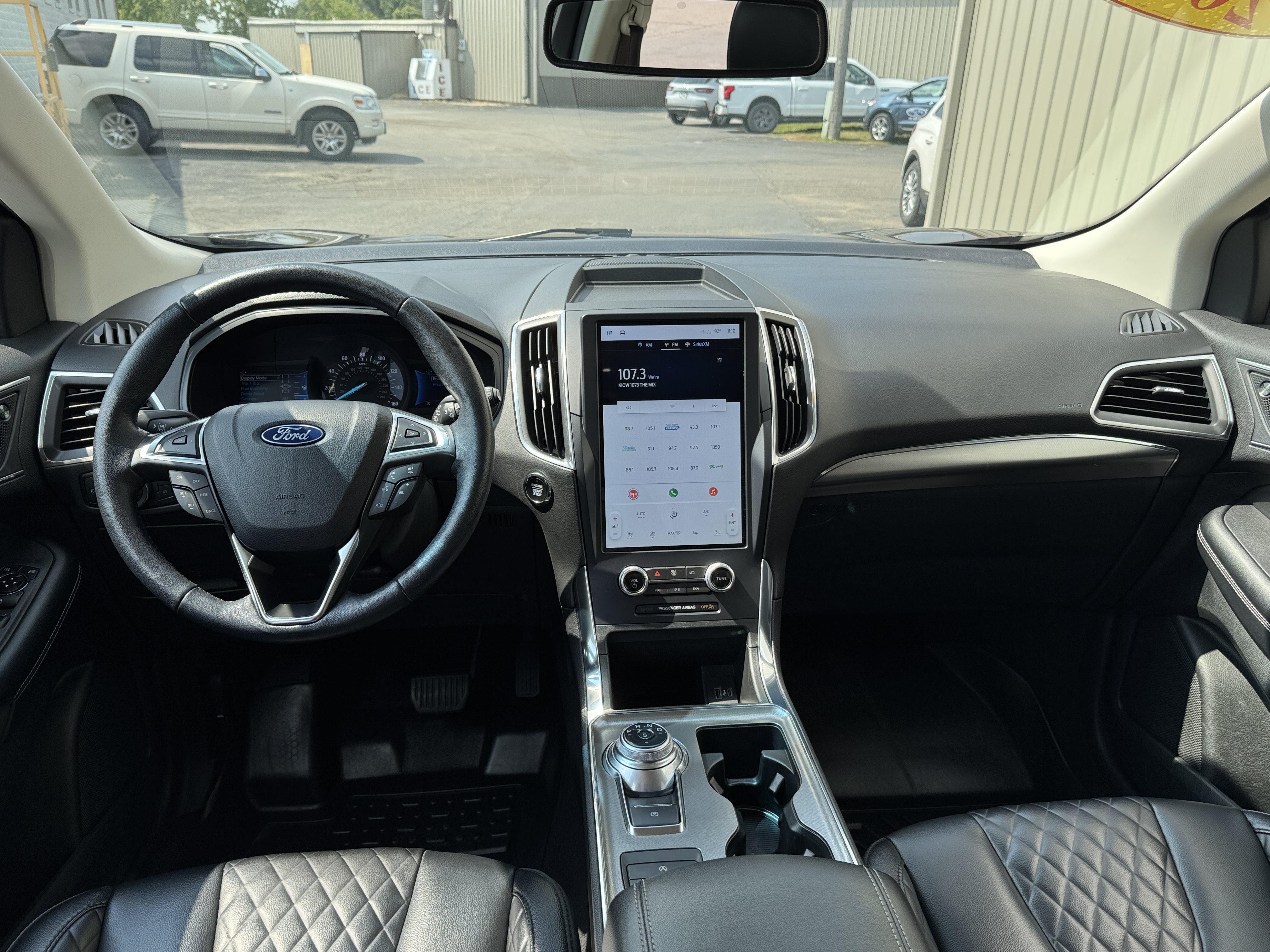 Used 2023 Ford Edge Titanium AWD/4WD image 24