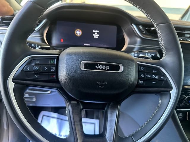 Used 2023 Jeep Grand Cherokee L Limited w/ Luxury Tech Group II image 15