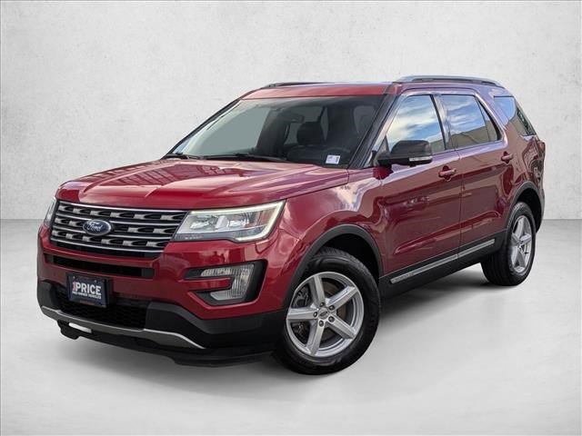 Used 2017 Ford Explorer XLT w/ Equipment Group 202A AWD/4WD image 1
