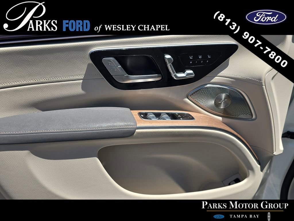 Used 2023 Mercedes-Benz EQS 450+ SUV image 16