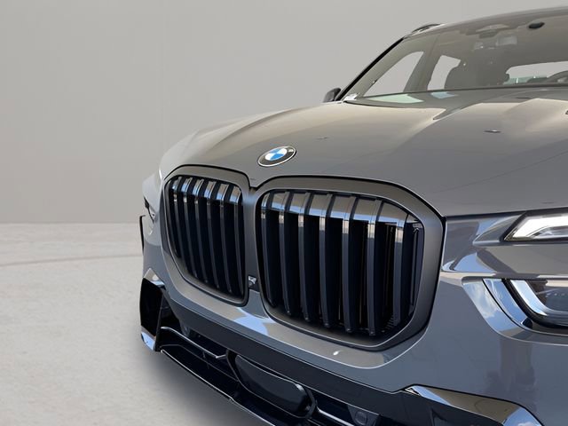 Used 2026 BMW X7 xDrive40i AWD/4WD image 2