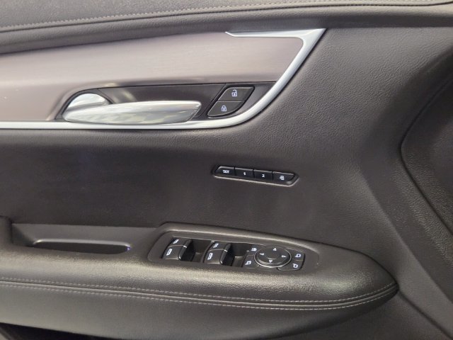 Certified 2023 Cadillac XT6 Luxury AWD/4WD image 28
