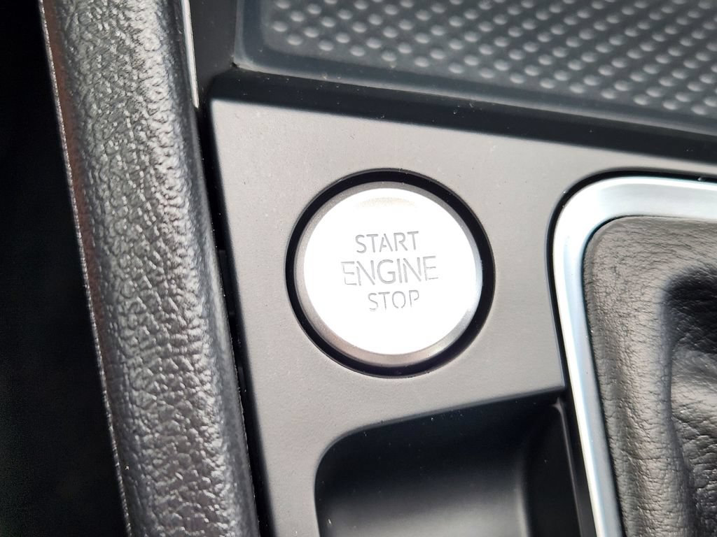 Certified 2026 Volkswagen Jetta GLI Autobahn FWD image 18