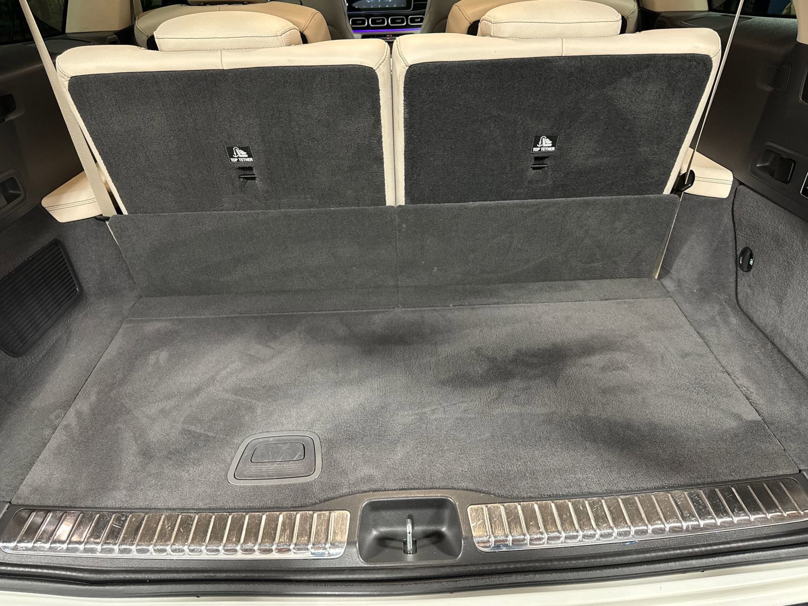 Used 2020 Mercedes-Benz GLS 580 4MATIC image 27