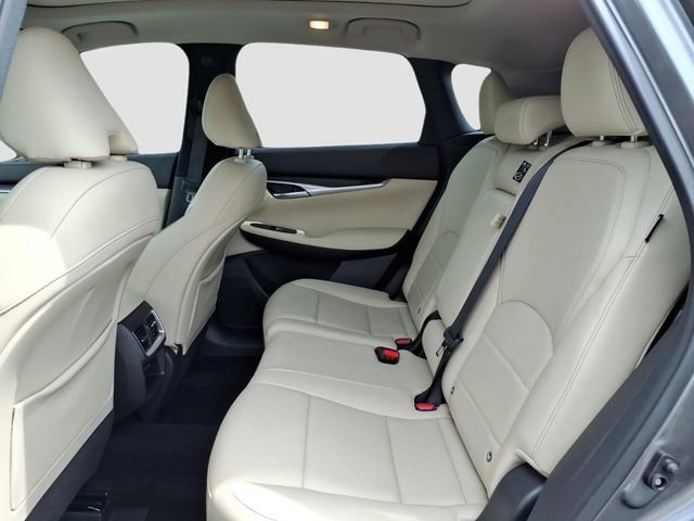 Certified 2022 INFINITI QX50 Essential FWD image 31