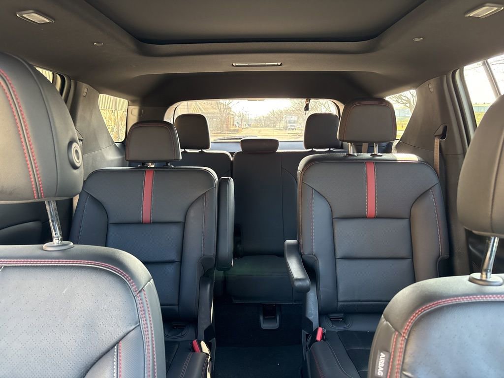 Used 2024 Chevrolet Traverse RS image 42