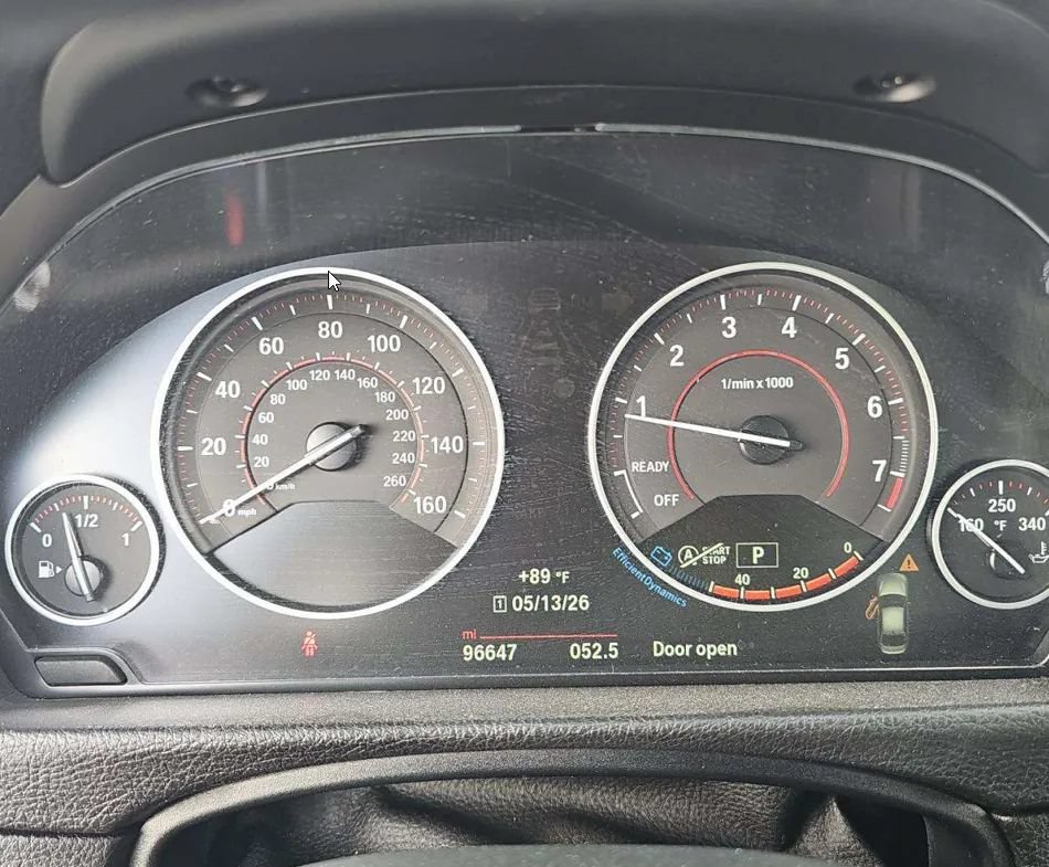Used 2018 BMW 330i Sedan RWD image 3