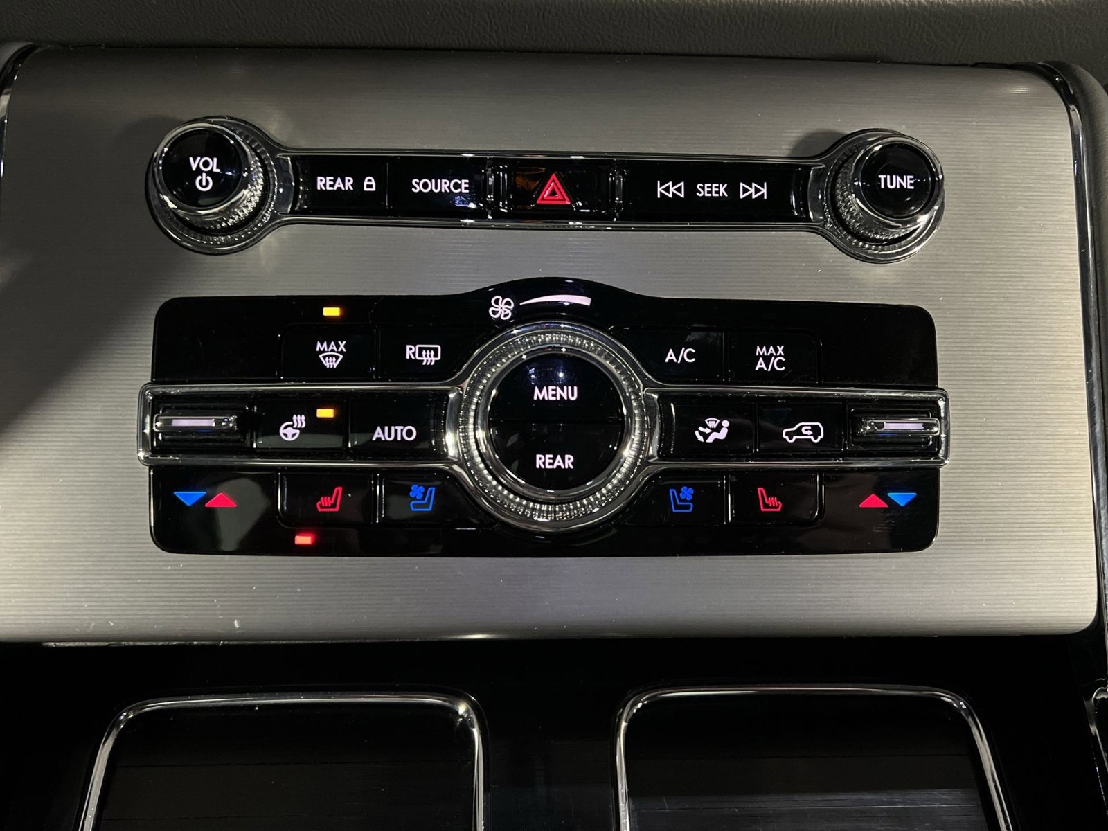 Used 2021 Lincoln Aviator Reserve w/ Equipment Group 208A image 21