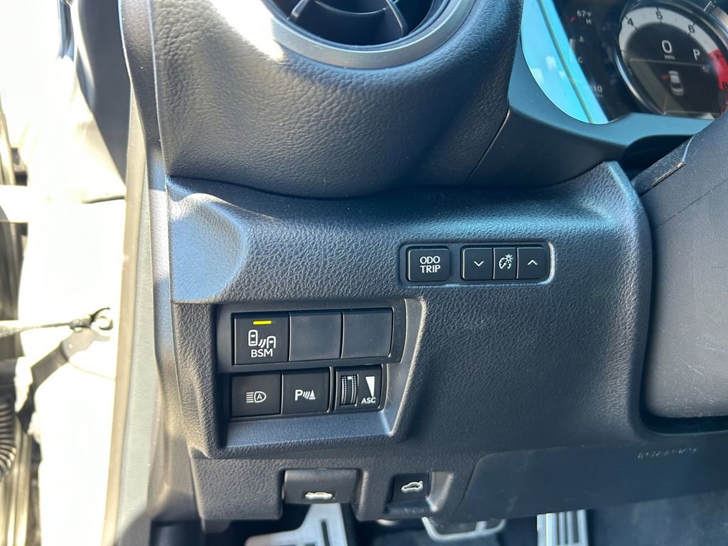 Used 2023 Lexus RC 350 F Sport image 16