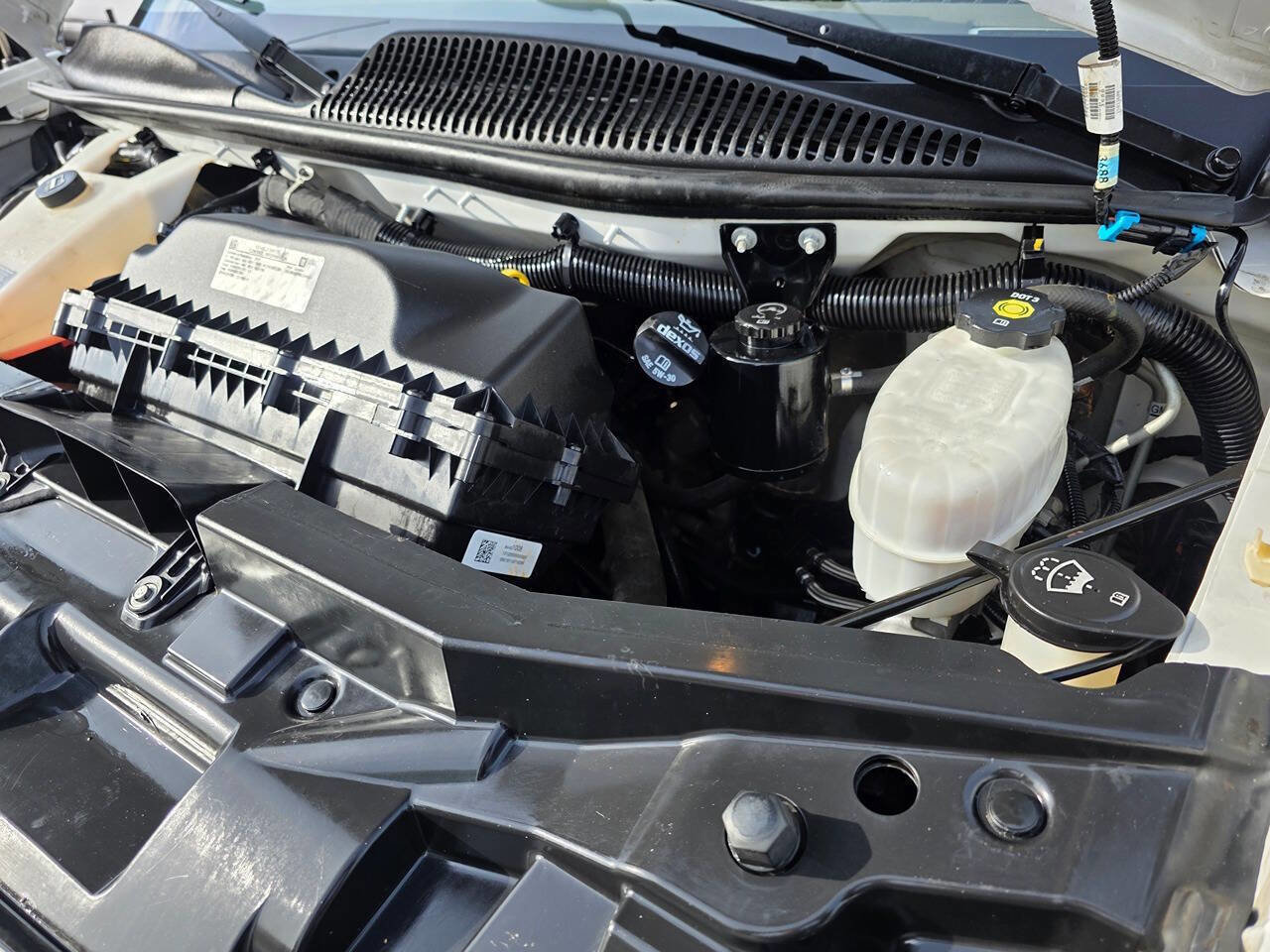 Used 2019 Chevrolet Express 2500 Extended image 22