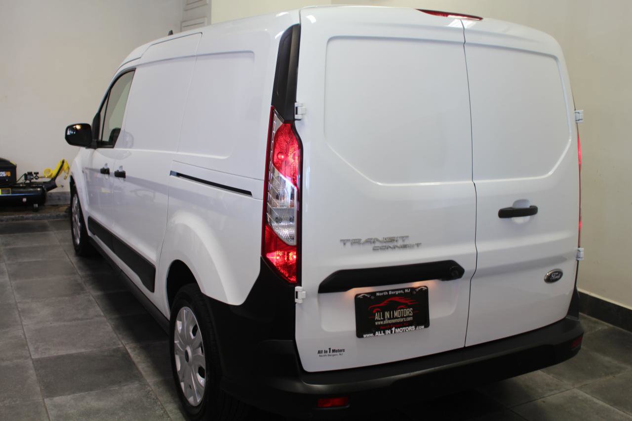 Used 2022 Ford Transit Connect XL image 4
