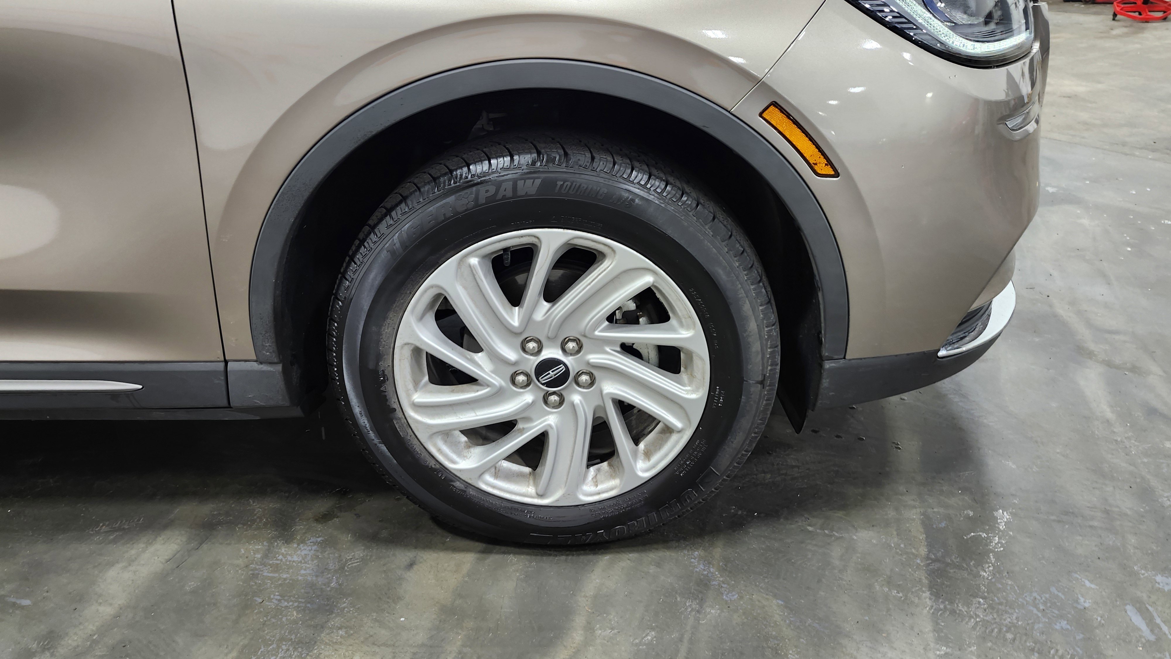 Used 2020 Lincoln Corsair FWD image 13