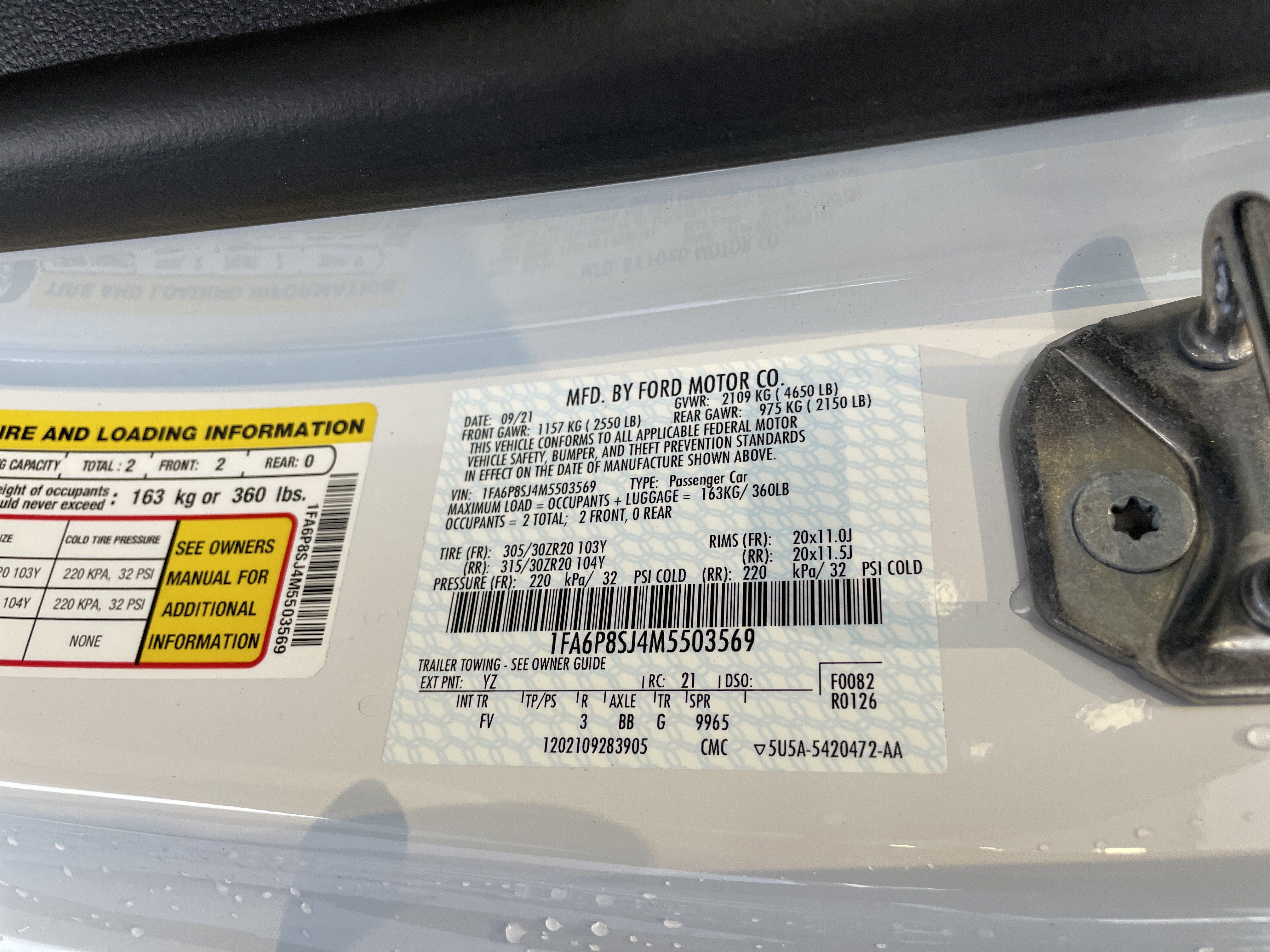 Used 2021 Ford Mustang Shelby GT500 w/ Carbon Fiber Track Pack RWD image 45