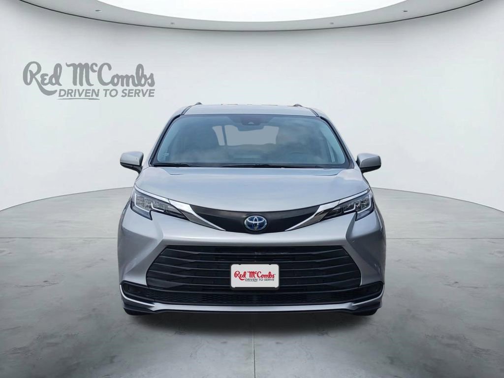 Used 2021 Toyota Sienna LE FWD image 8