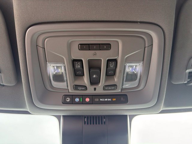 Used 2025 Chevrolet Silverado 1500 LT Trail Boss w/ Convenience Package II AWD/4WD image 23